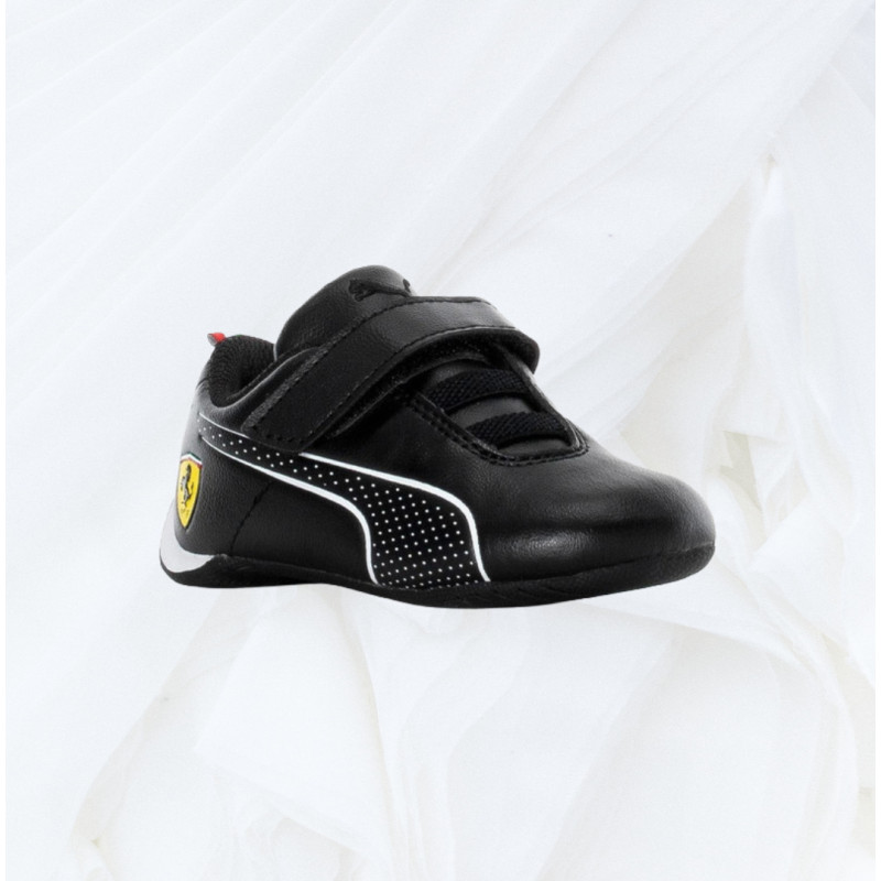 1/2  LOTE DE TENIS INFANTIL  100% DE MARCA