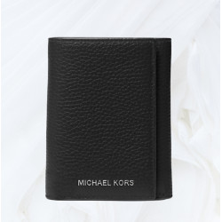 LOTE DE CARTERAS DE MARCA